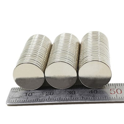 Permanent diskmagnet